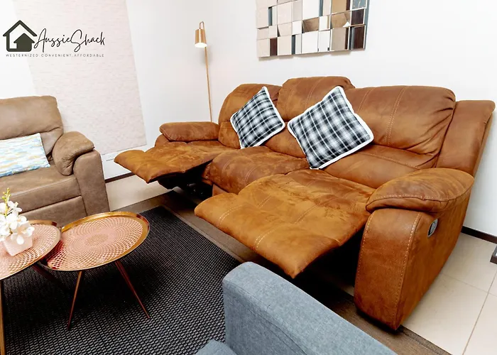 Aussie Shack - 2br Modern With Skyline View Apartment